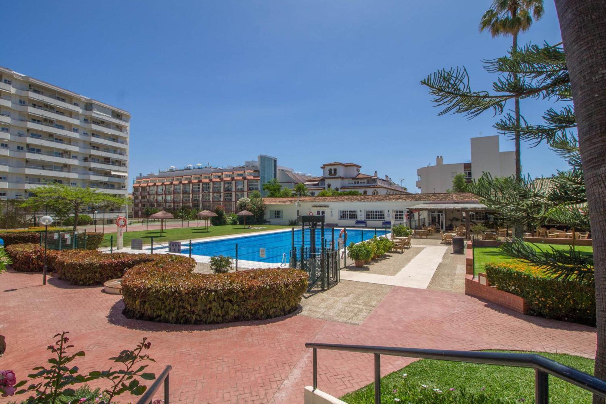 Carihuela Palace 418 By Ivi Real Estate Torremolinos Exterior foto